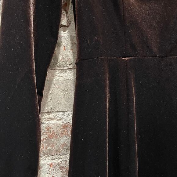 Rene Ruiz Velvet Midi Dress in Brown Size 2 - Picture 8 of 10